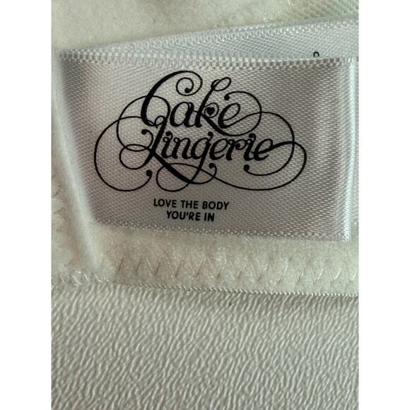 Cake Lingerie Balcony Style Flexible Wire Embroidery White Nursing Bra  Size 36D - Picture 10 of 16